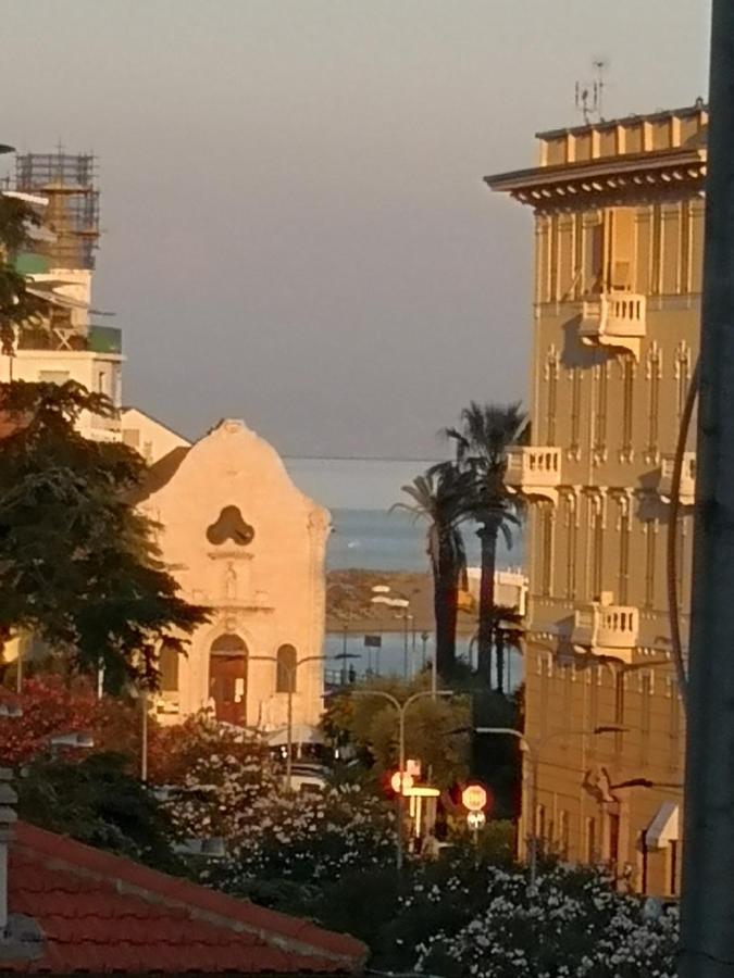 A Due Passi Dal Mare Διαμέρισμα Varazze Εξωτερικό φωτογραφία